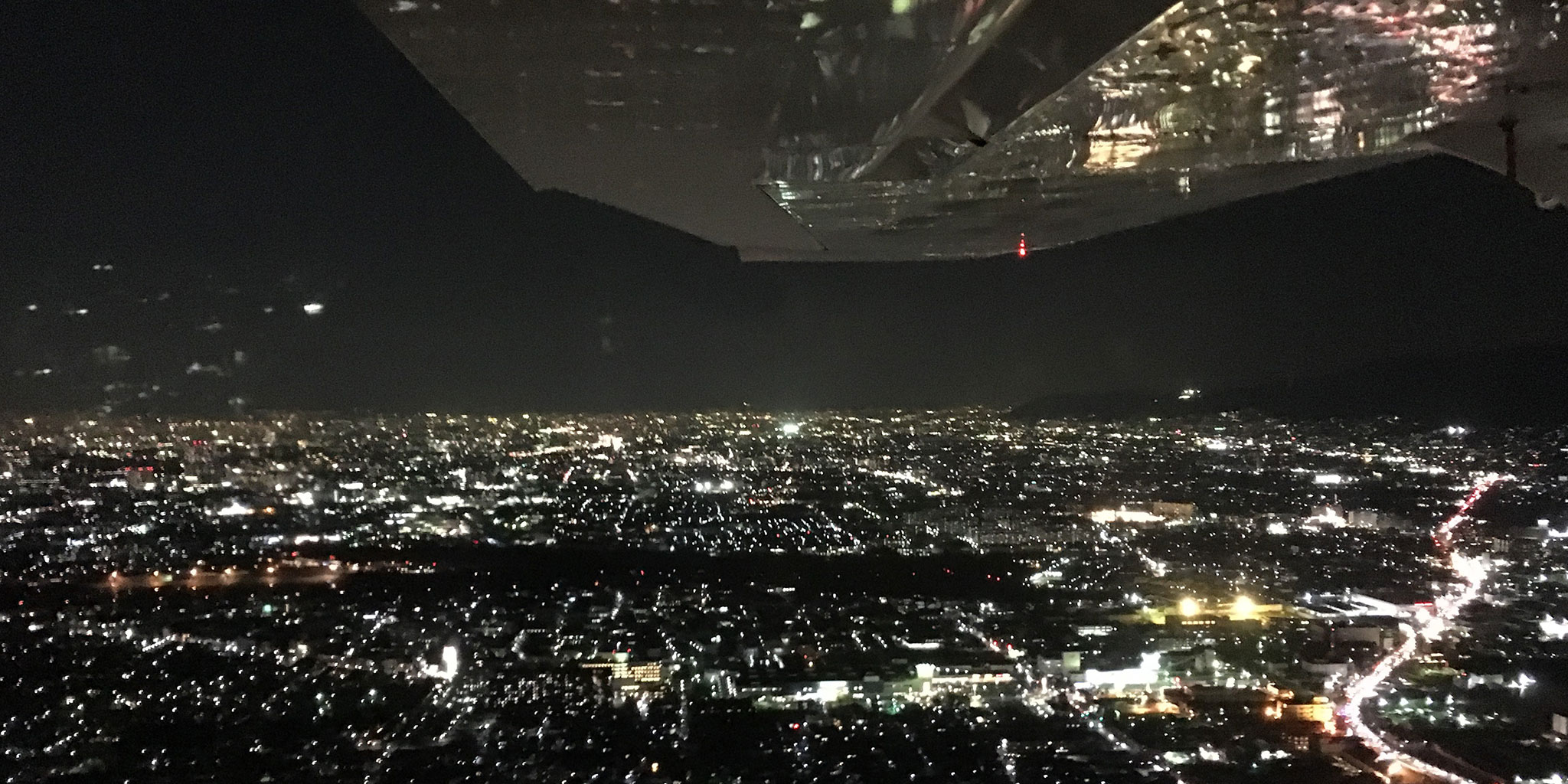 分钟的夜景飞行 爱罗斯空中景观