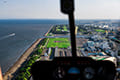 ヘリコプターで東京上空から見下ろす東京ヘリポート
