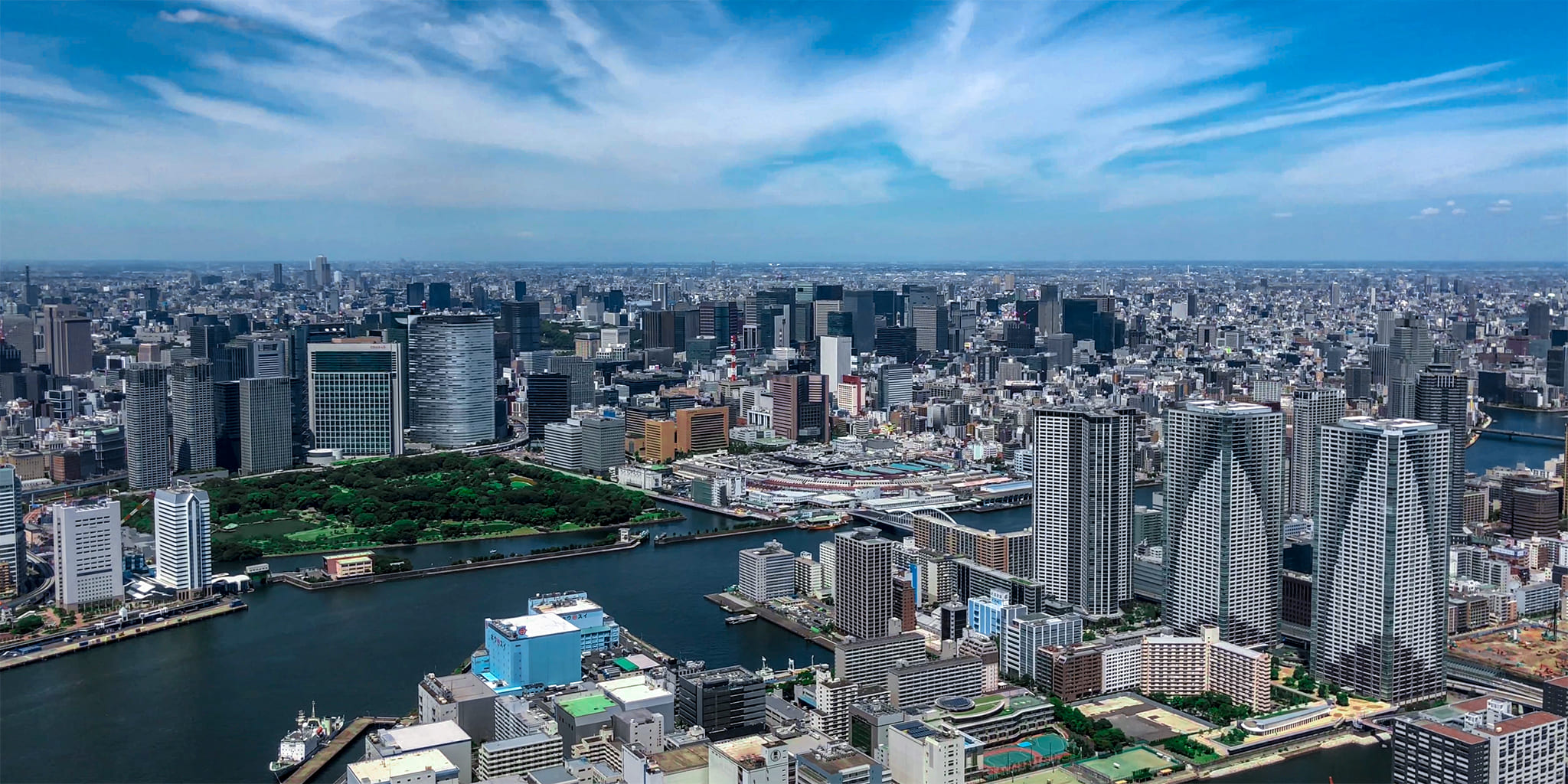 ヘリコプターで東京上空をフライトして見える晴海